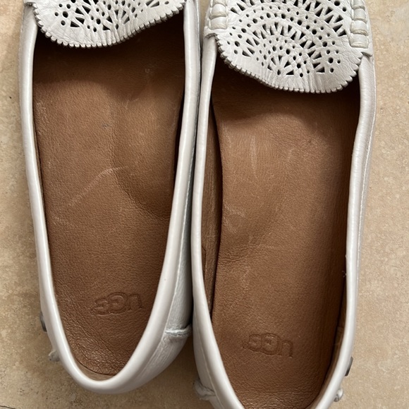 Ugg Claire perforated loafers, Size 8 - Picture 5 of 5